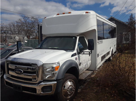 Quin Ann Party bus for 20 pass