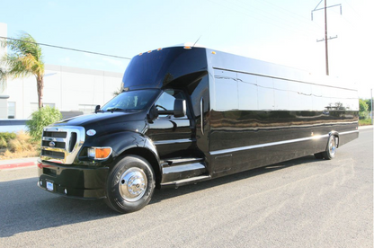 Ford REAR WINDOW Shuttle for 50 pass