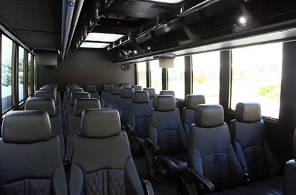 Ford F550 Shuttle Bus for 25 pass