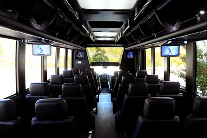 Ford F550 Shuttle Bus for 25 pass