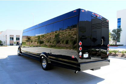 Ford F550 Shuttle Bus for 25 pass